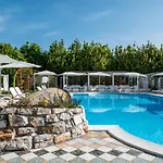 Castello Dei Templari Bed and Breakfast 4*