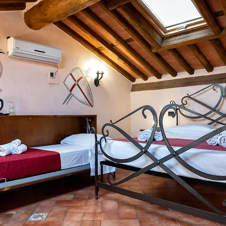 Castello Dei Templari Bed & Breakfast 4*