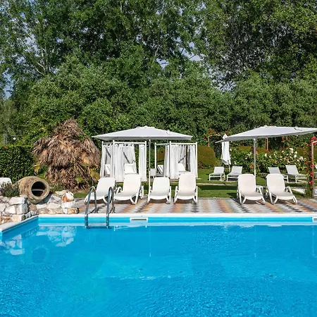 Bed & Breakfast Castello Dei Templari 4*