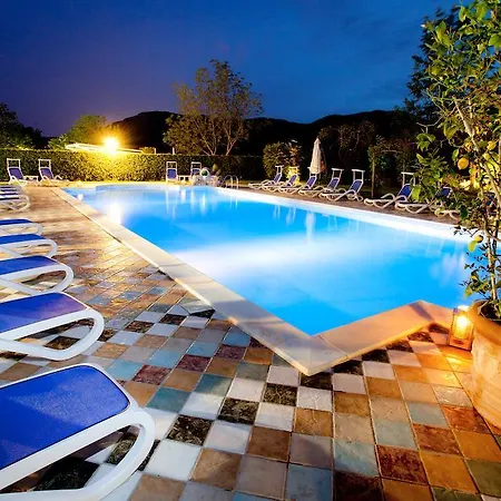 Alojamento de Acomodação e Pequeno-almoço Castello Dei Templari