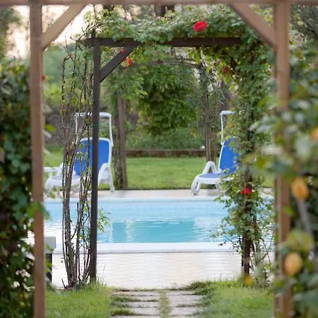 Bed & Breakfast Castello Dei Templari Lucca