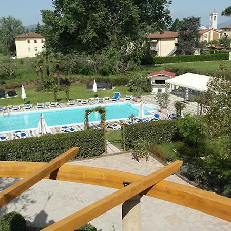 Alojamento de Acomodação e Pequeno-almoço Castello Dei Templari Lucca