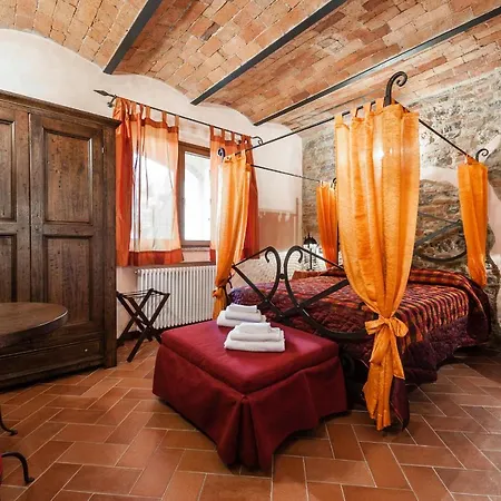 Alojamento de Acomodação e Pequeno-almoço Castello Dei Templari Lucca