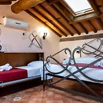Corte Dei Templari Bed & Breakfast 4*