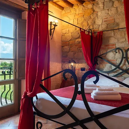Castello Dei Templari Bed & Breakfast 2*