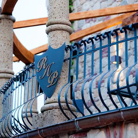 Castello Dei Templari Lucca