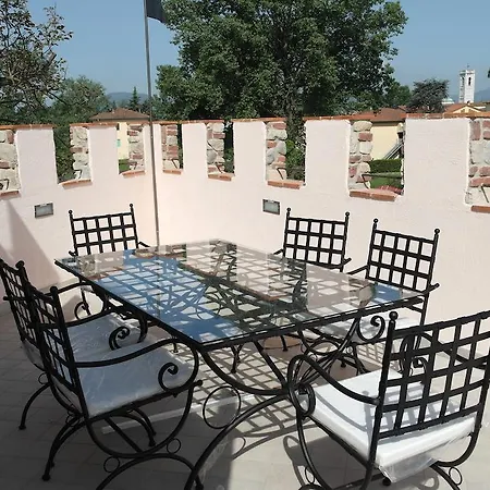 Castello Dei Templari Lucca